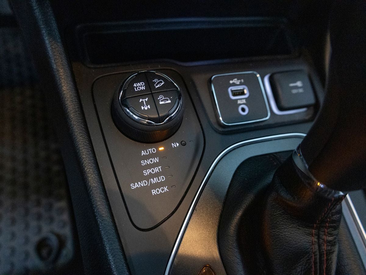 2020 Jeep Cherokee Trailhawk