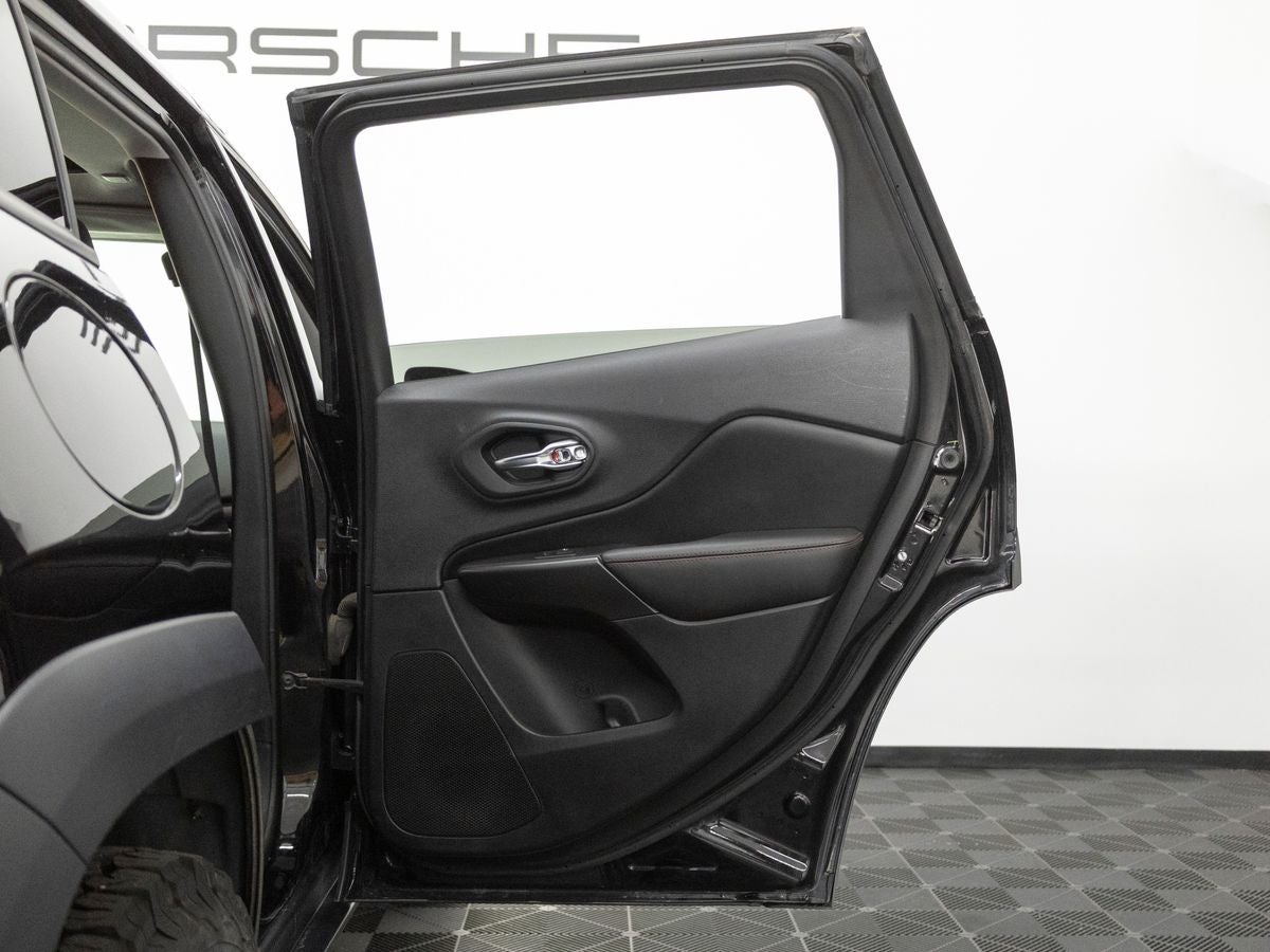 2020 Jeep Cherokee Trailhawk