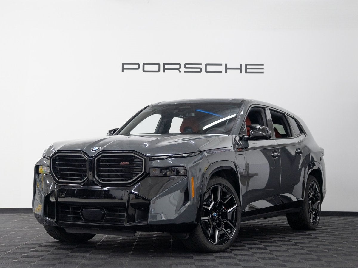 2024 BMW XM Label