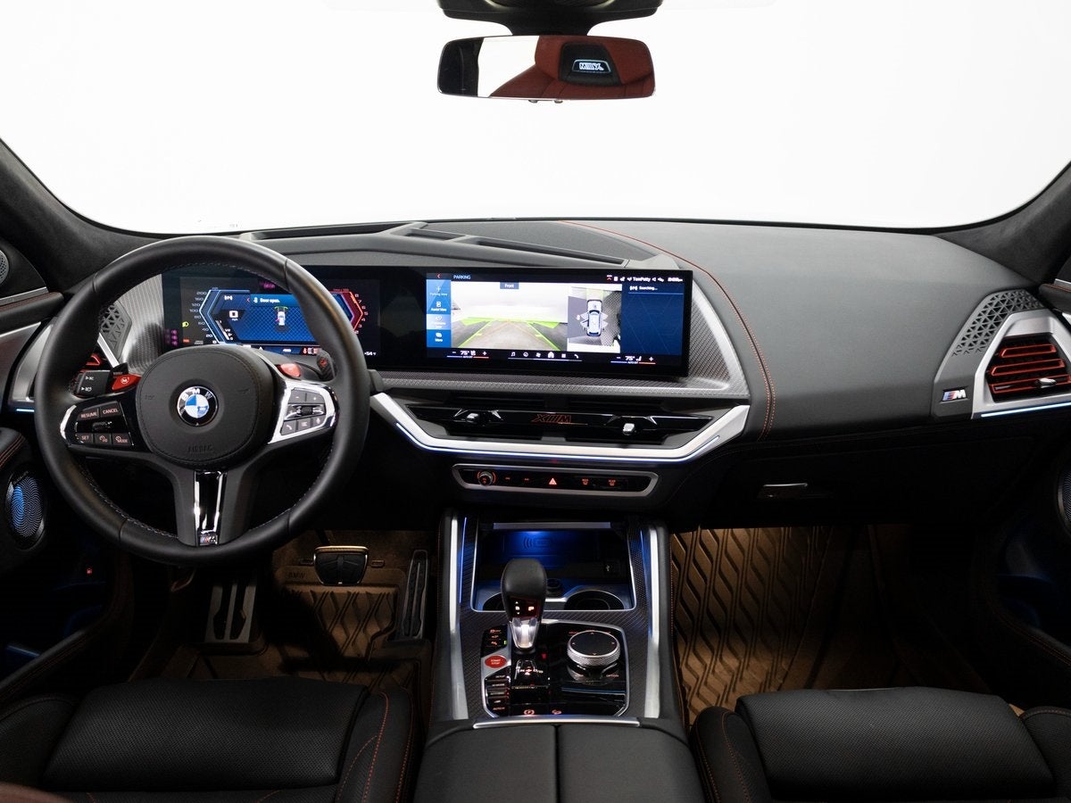 2024 BMW XM Label