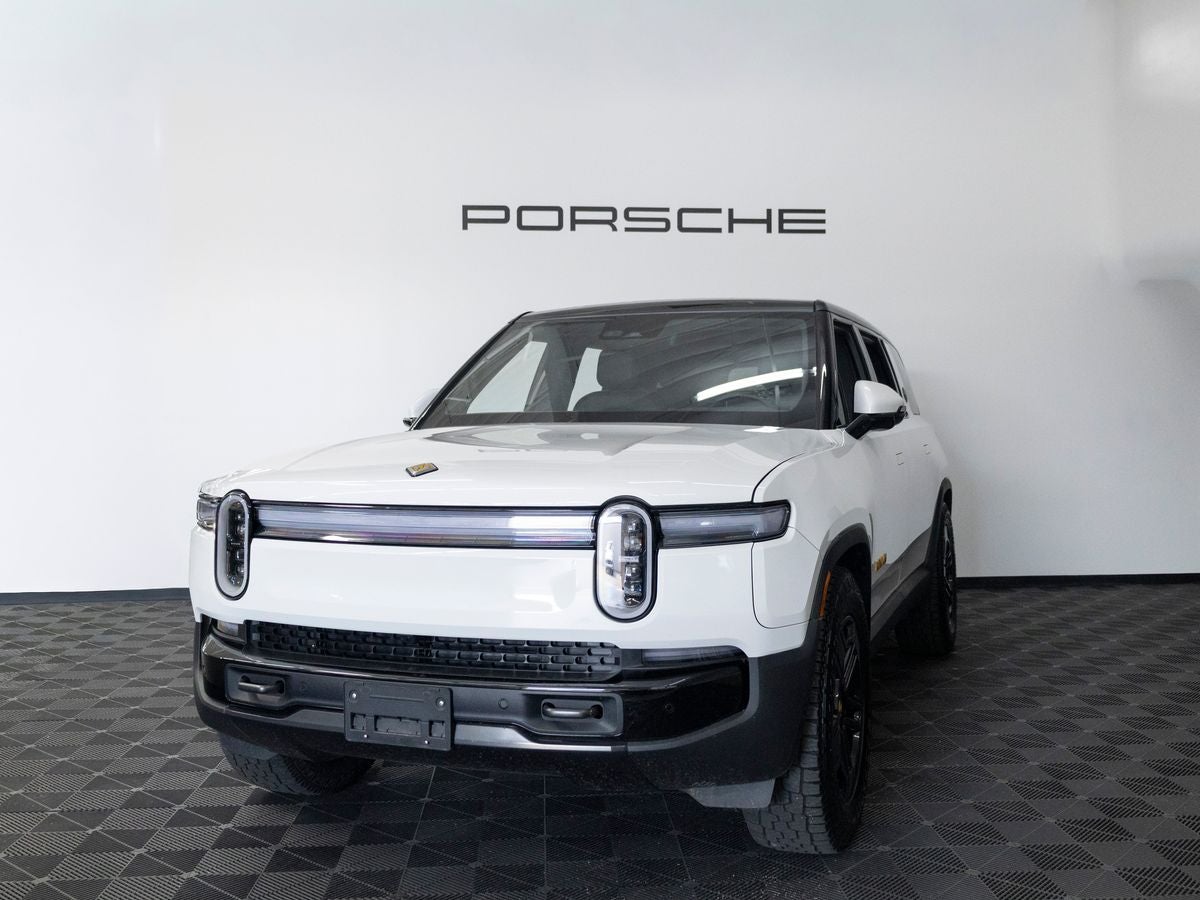 2025 Rivian R1S Ascend Tri Max's photo