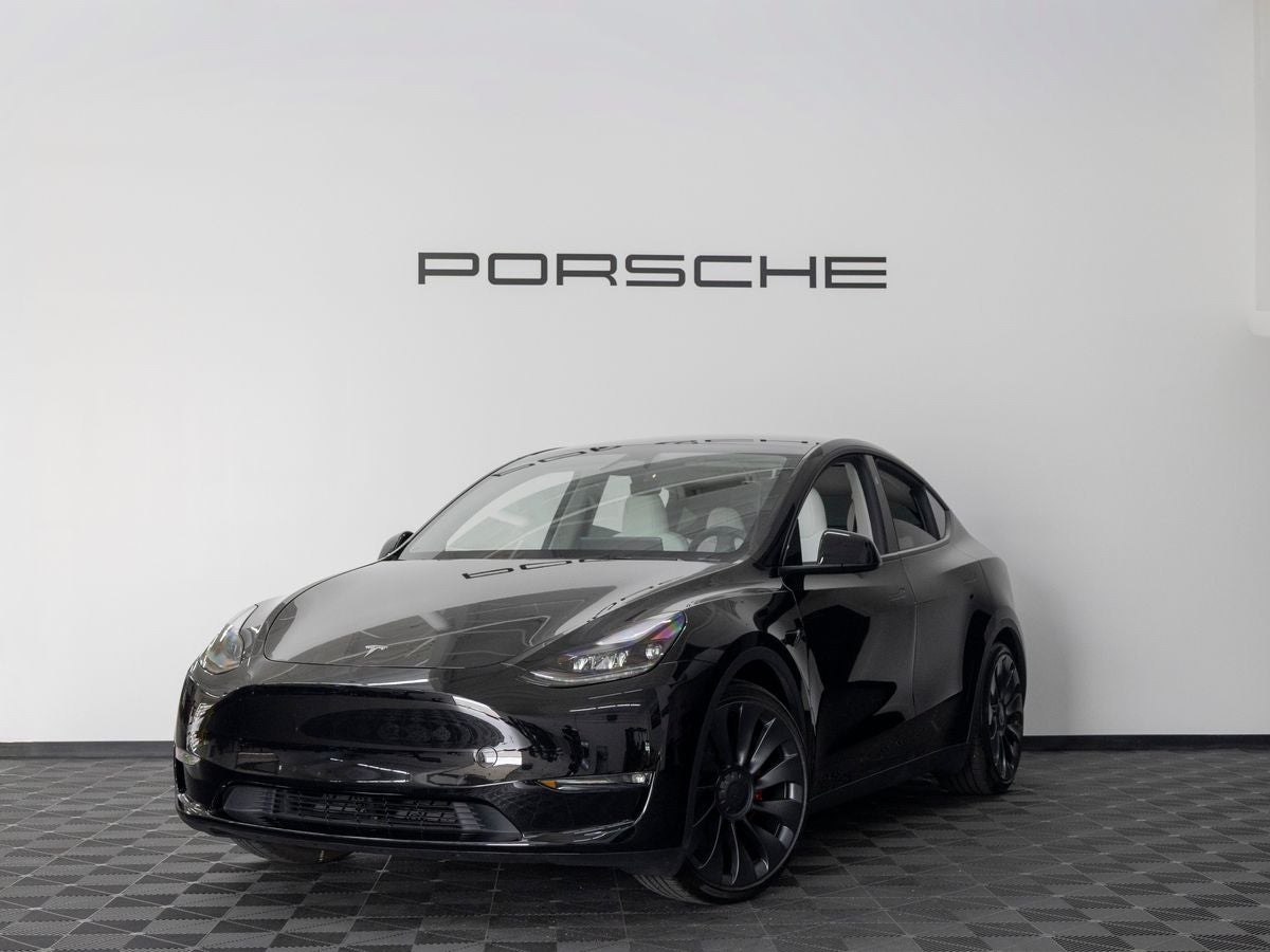 2023 Tesla Model Y Performance Dual Motor All-Wheel Drive's photo