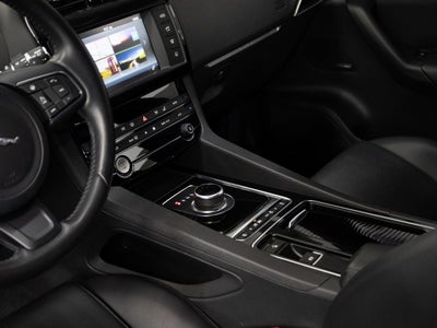 2018 Jaguar F-PACE 25t Premium