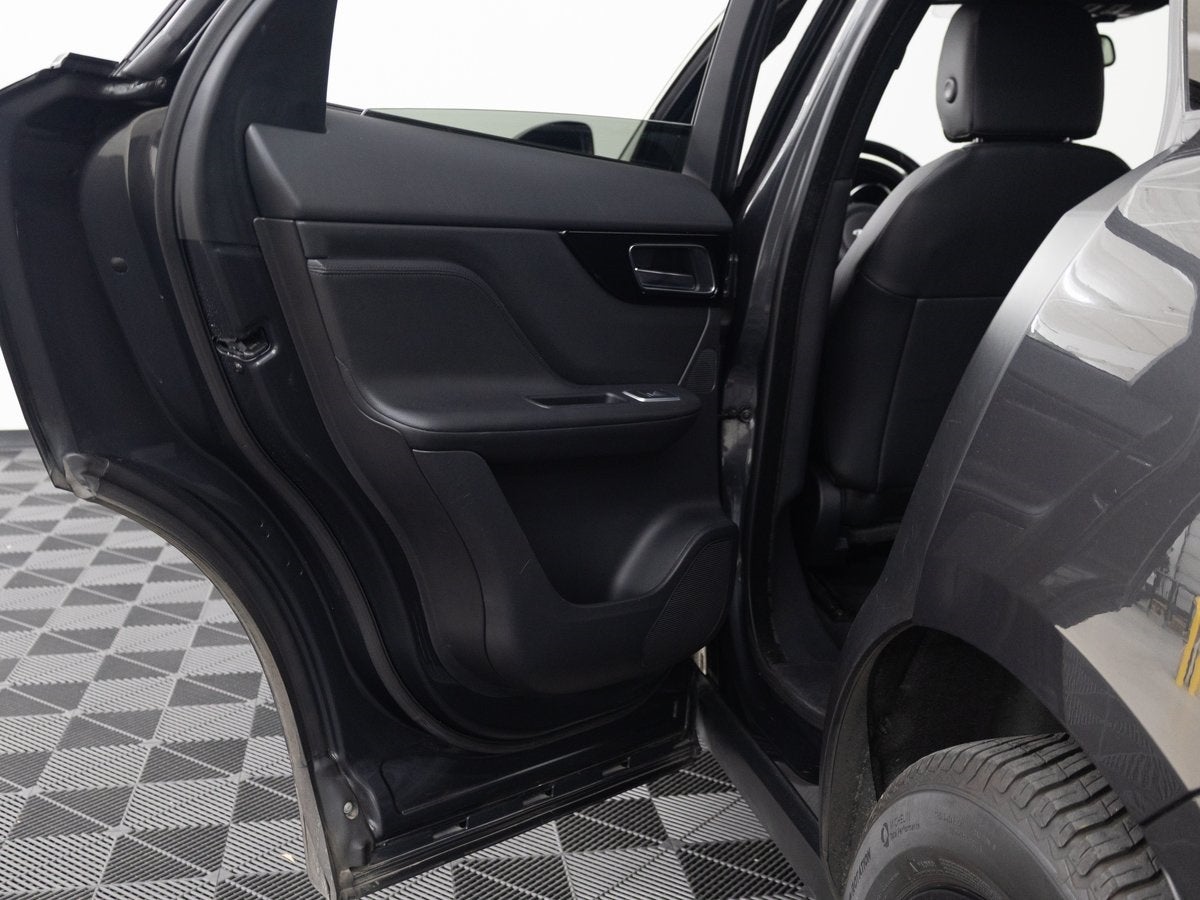 2018 Jaguar F-PACE 25t Premium