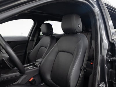 2018 Jaguar F-PACE 25t Premium
