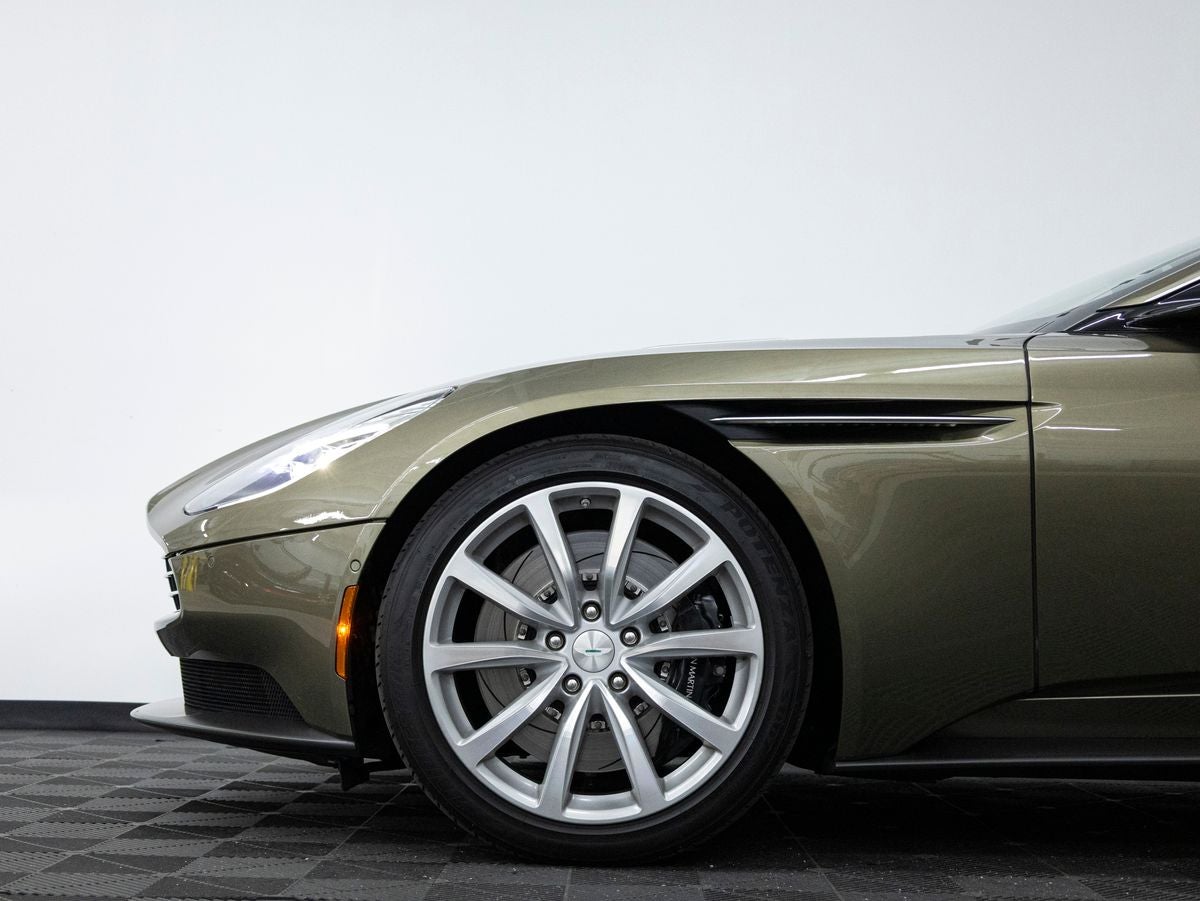 2017 Aston Martin DB11 Base