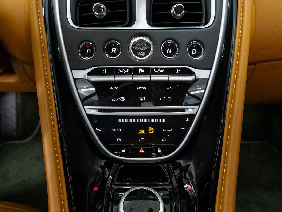 2017 Aston Martin DB11 Base