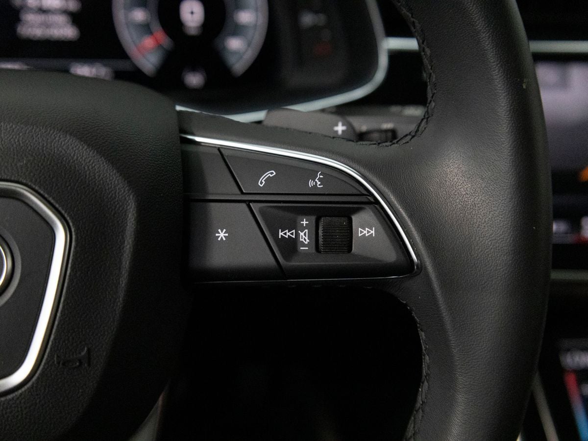 2023 Audi Q8 55 Premium Plus quattro