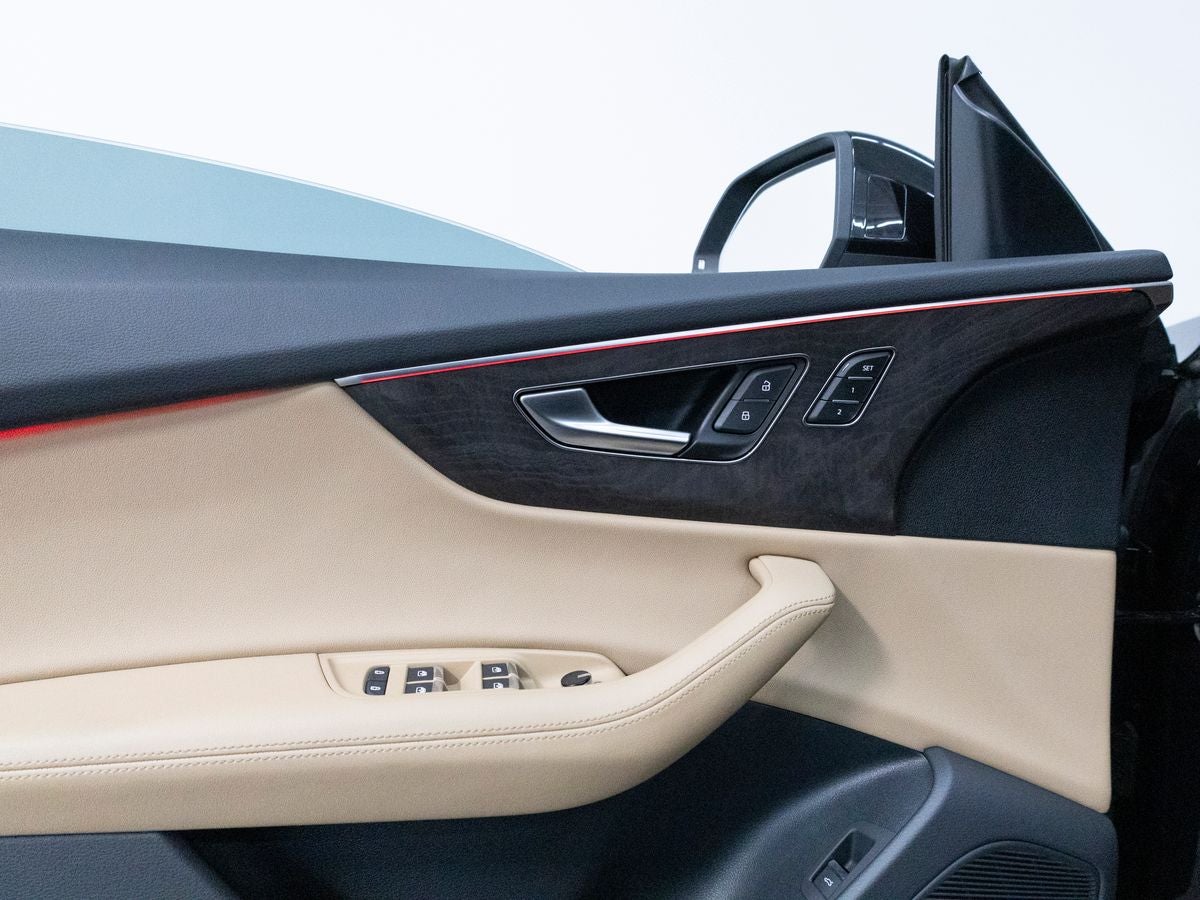 2023 Audi Q8 55 Premium Plus quattro