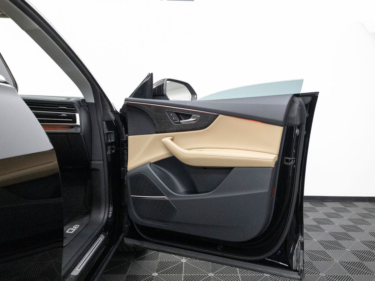 2023 Audi Q8 55 Premium Plus quattro