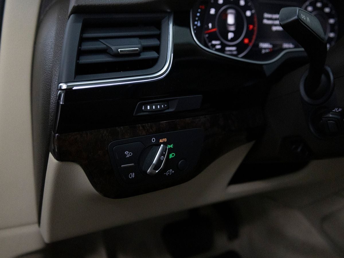 2019 Audi Q7 55 Premium Plus quattro