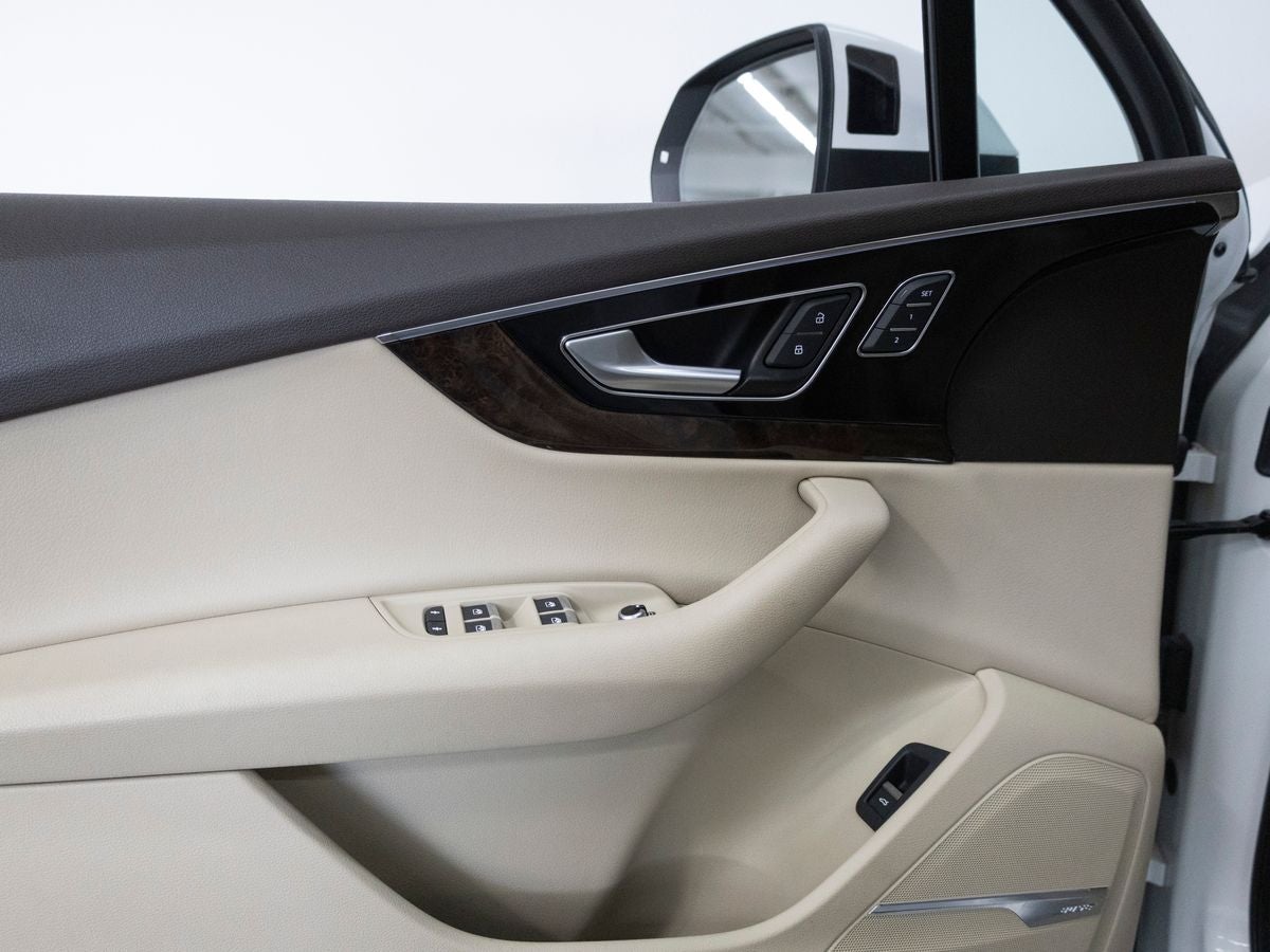 2019 Audi Q7 55 Premium Plus quattro