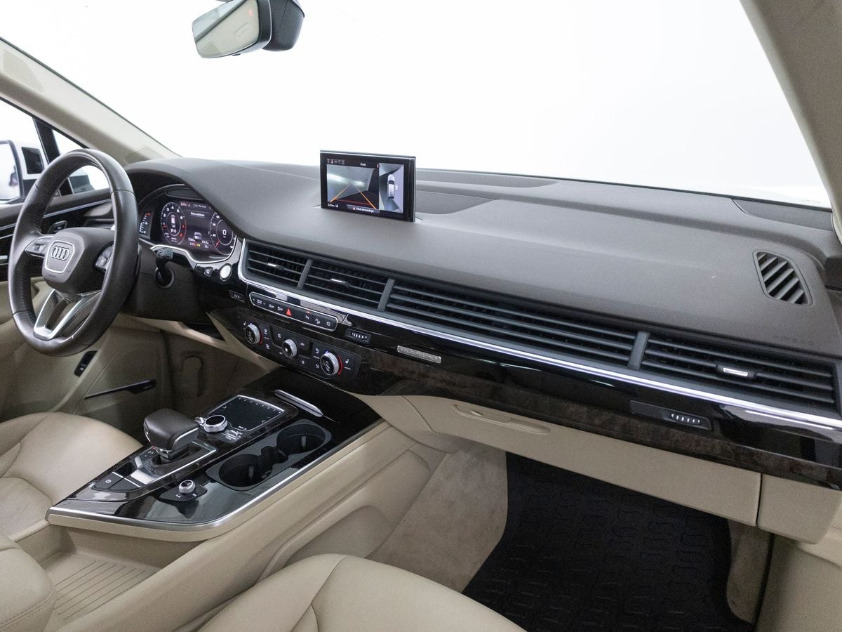 2019 Audi Q7 55 Premium Plus quattro