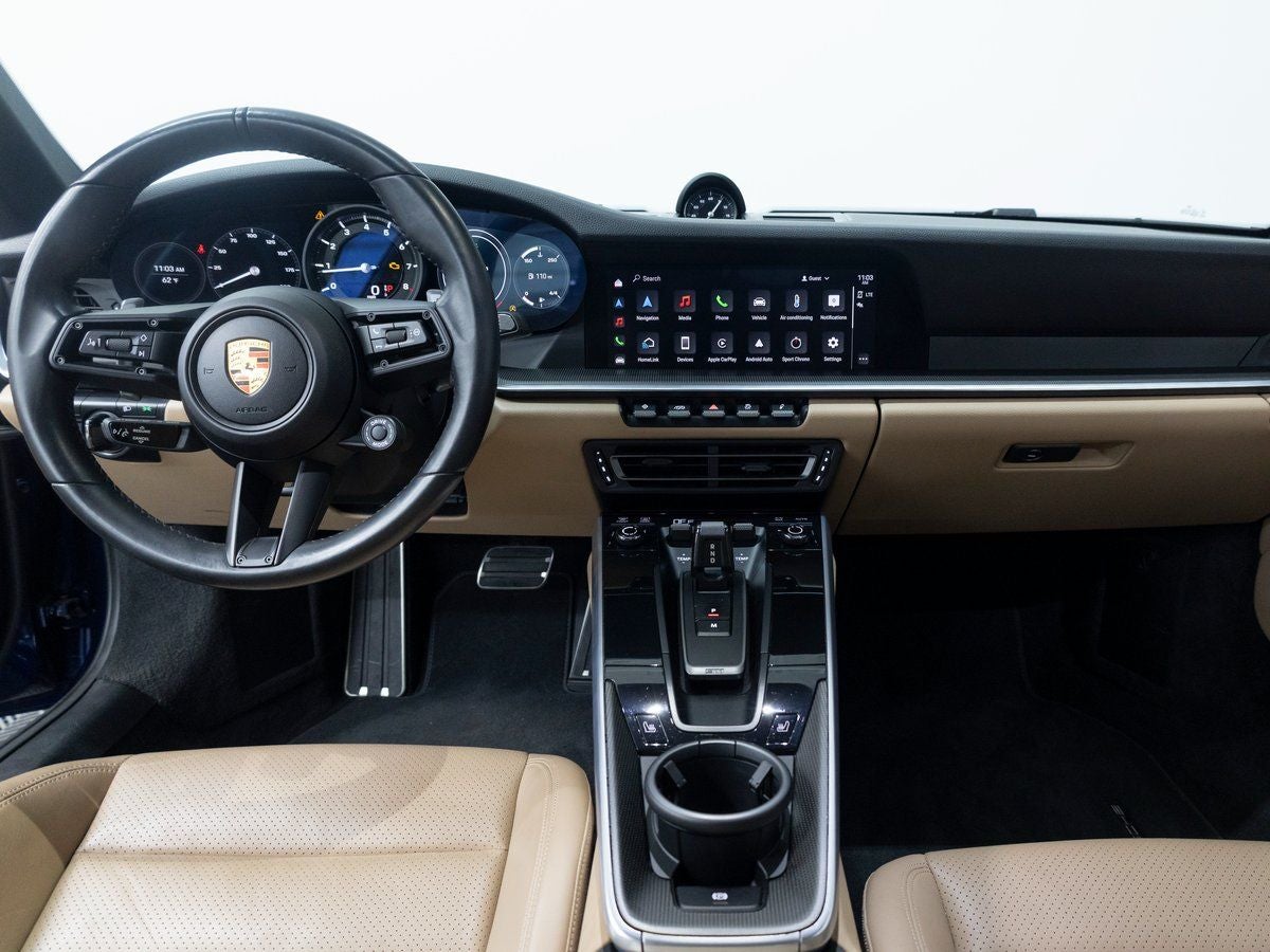 2022 Porsche 911 Carrera