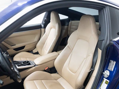 2022 Porsche 911 Carrera