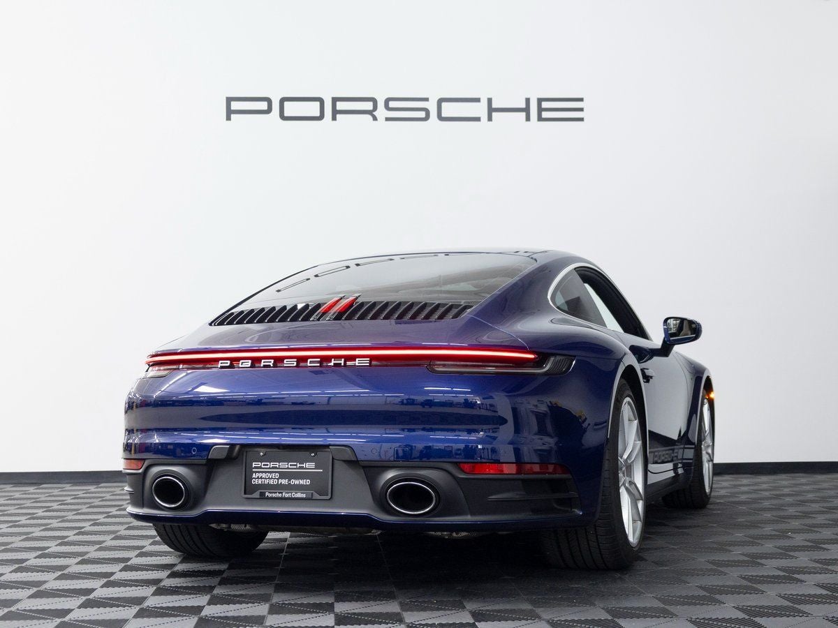 2022 Porsche 911 Carrera