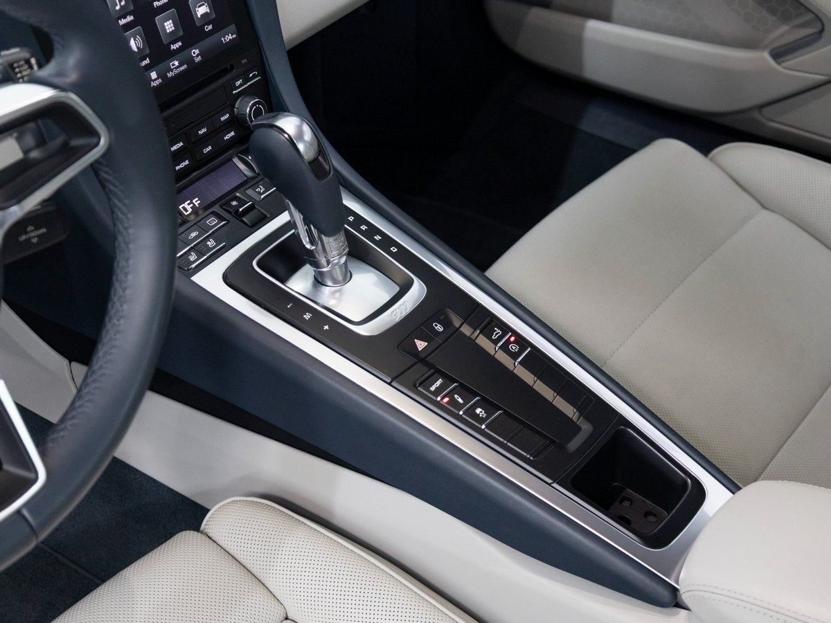 2018 Porsche 911 Carrera