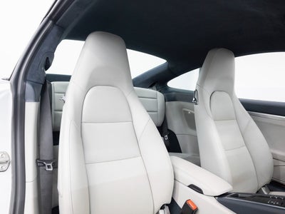 2018 Porsche 911 Carrera