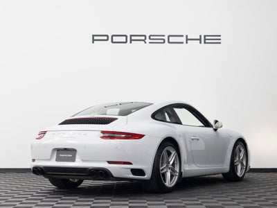 2018 Porsche 911 Carrera