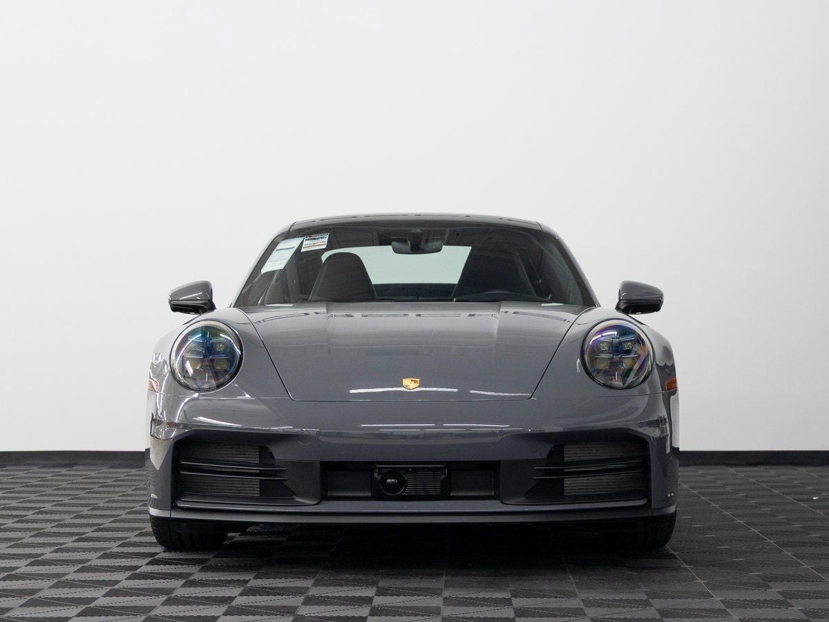 2025 Porsche 911 Carrera