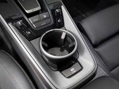 2025 Porsche 911 Carrera