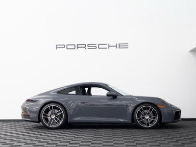 2025 Porsche 911 Carrera