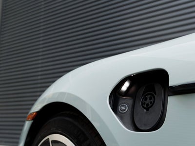 2025 Porsche Taycan 4