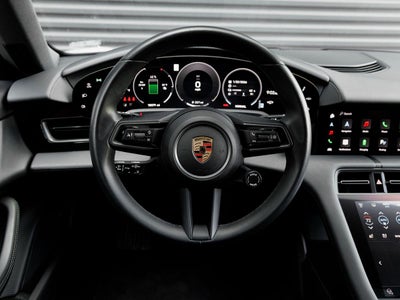 2025 Porsche Taycan 4