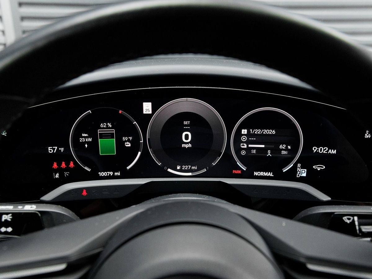 2025 Porsche Taycan 4