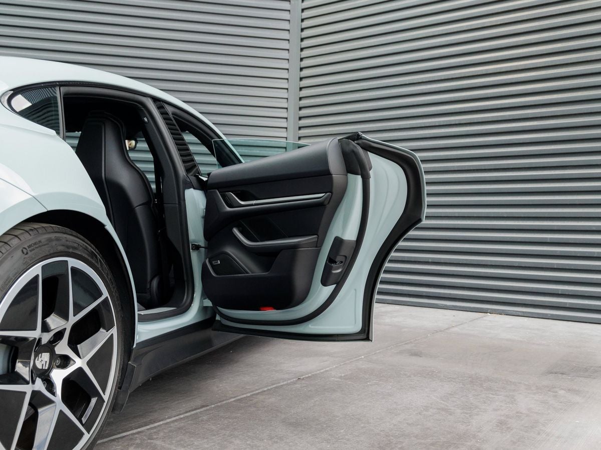 2025 Porsche Taycan 4