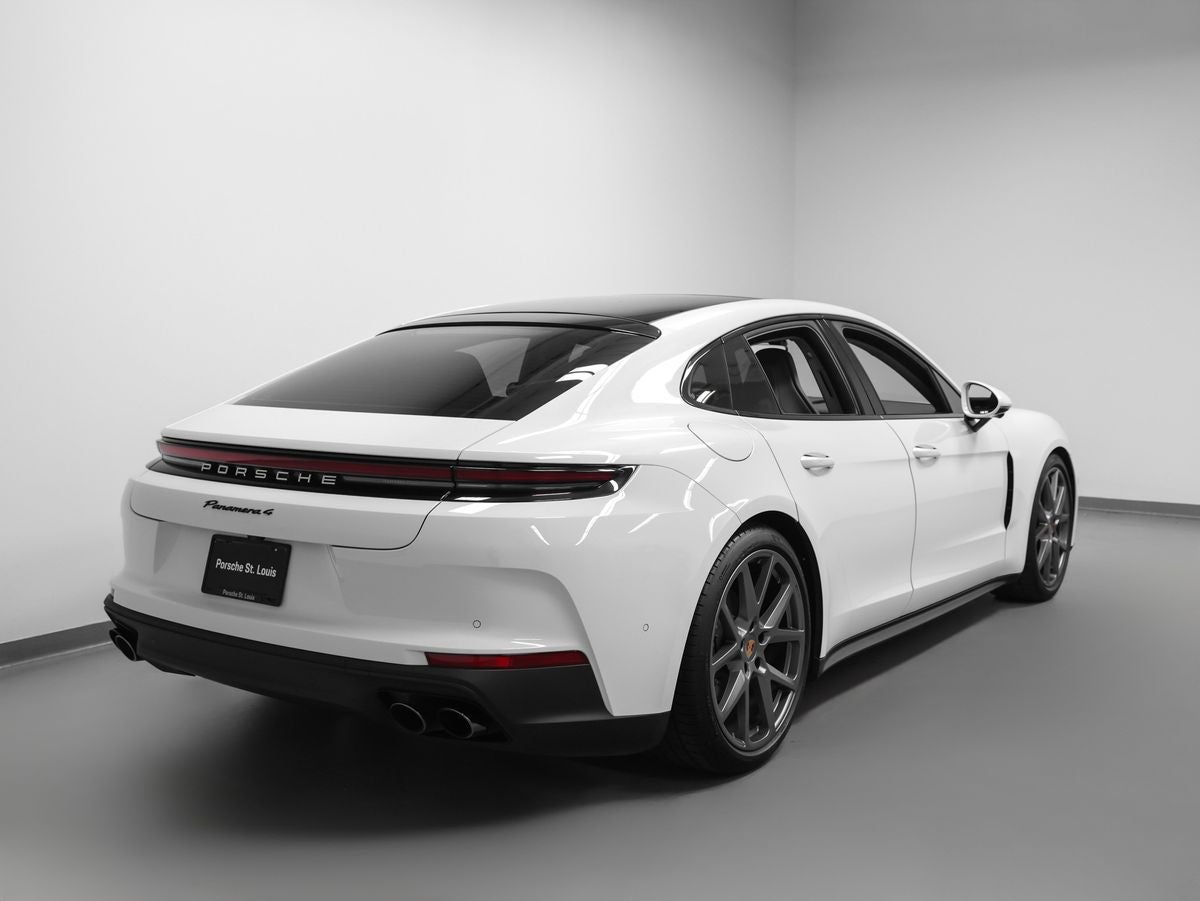2025 Porsche Panamera Panamera 4