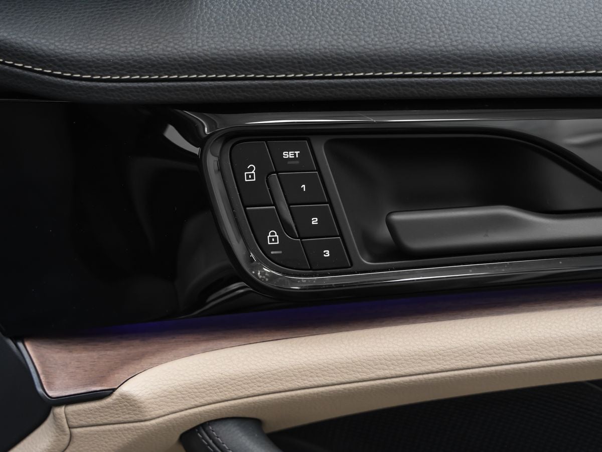 2025 Porsche Panamera Panamera 4
