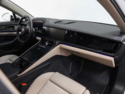 2025 Porsche Panamera Panamera 4