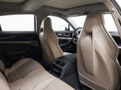 2025 Porsche Panamera Panamera 4