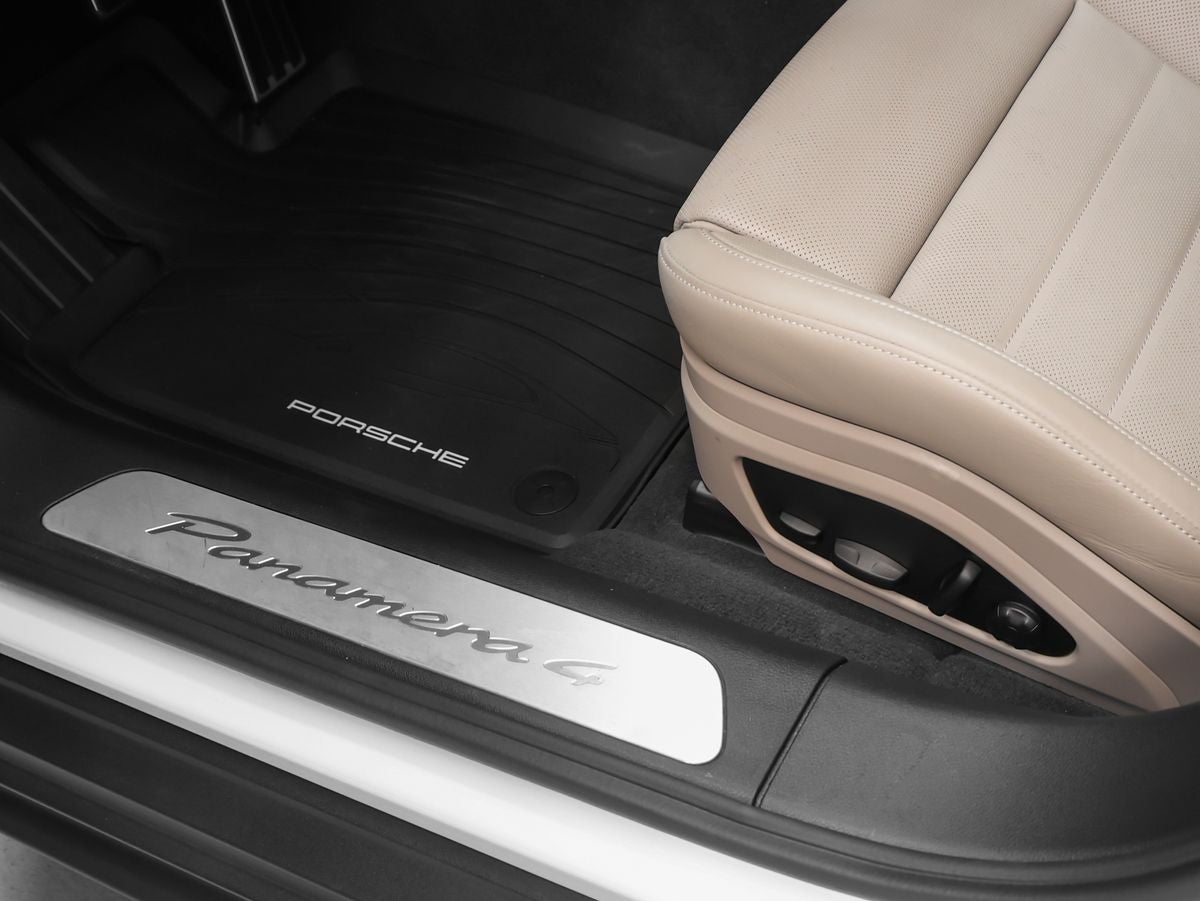 2025 Porsche Panamera Panamera 4