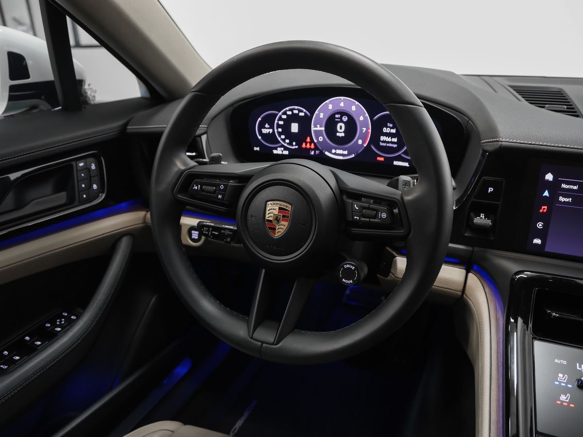 2025 Porsche Panamera Panamera 4
