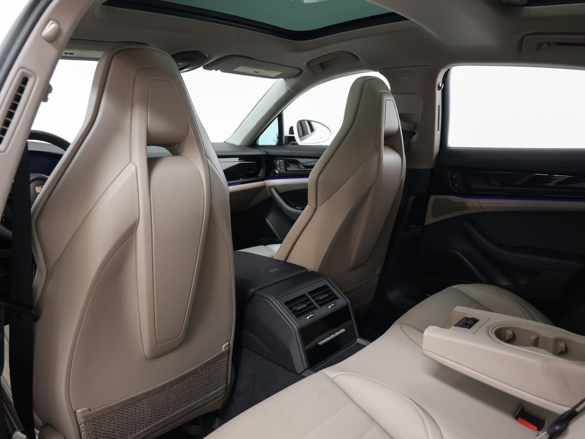 2025 Porsche Panamera Panamera 4
