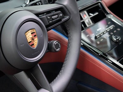 2026 Porsche Panamera 4