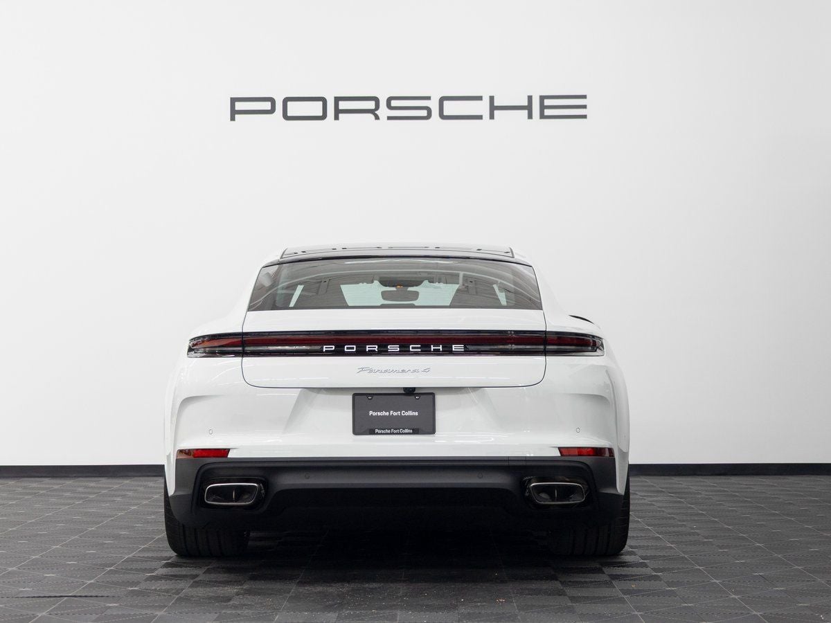 2026 Porsche Panamera 4