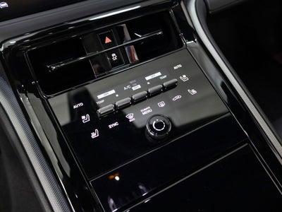 2025 Porsche Panamera 4