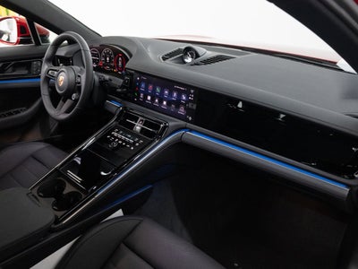 2026 Porsche Panamera 4