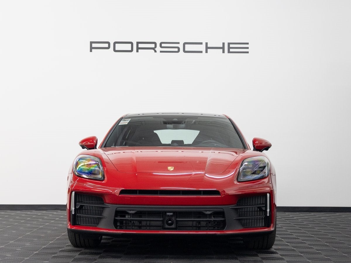 2026 Porsche Panamera 4