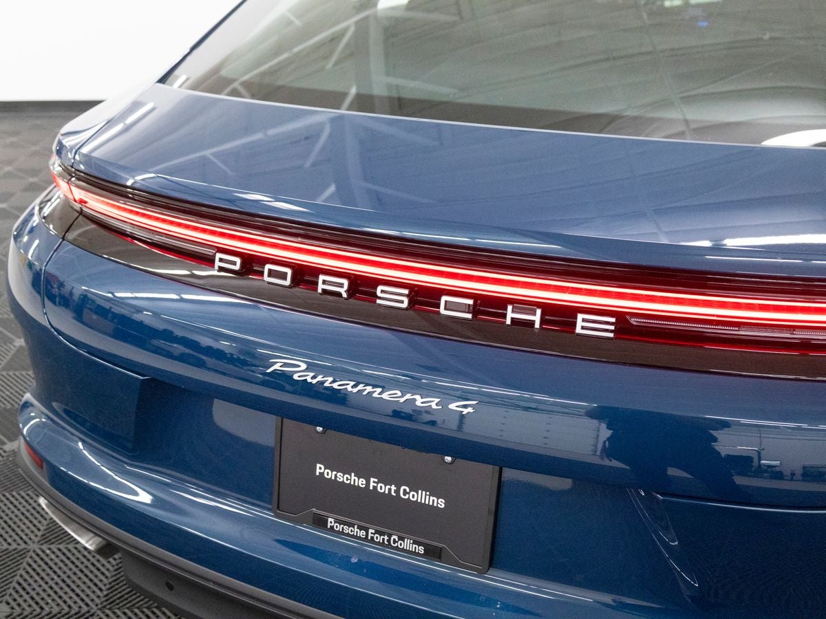 2026 Porsche Panamera Panamera 4