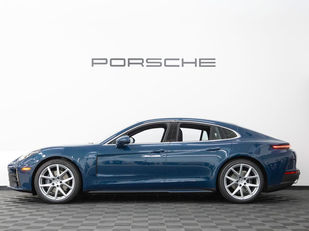 2026 Porsche Panamera Panamera 4