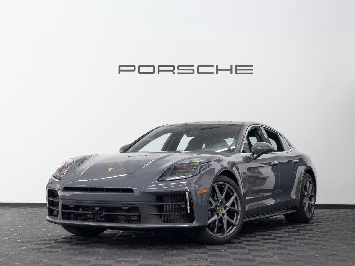 2025 Porsche Panamera 4