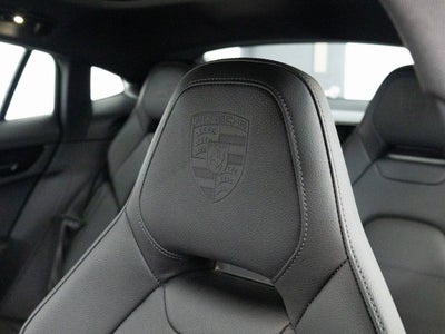 2025 Porsche Panamera 4