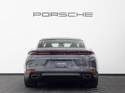 2025 Porsche Panamera 4