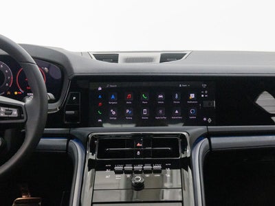 2025 Porsche Panamera 4