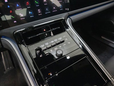 2025 Porsche Panamera 4