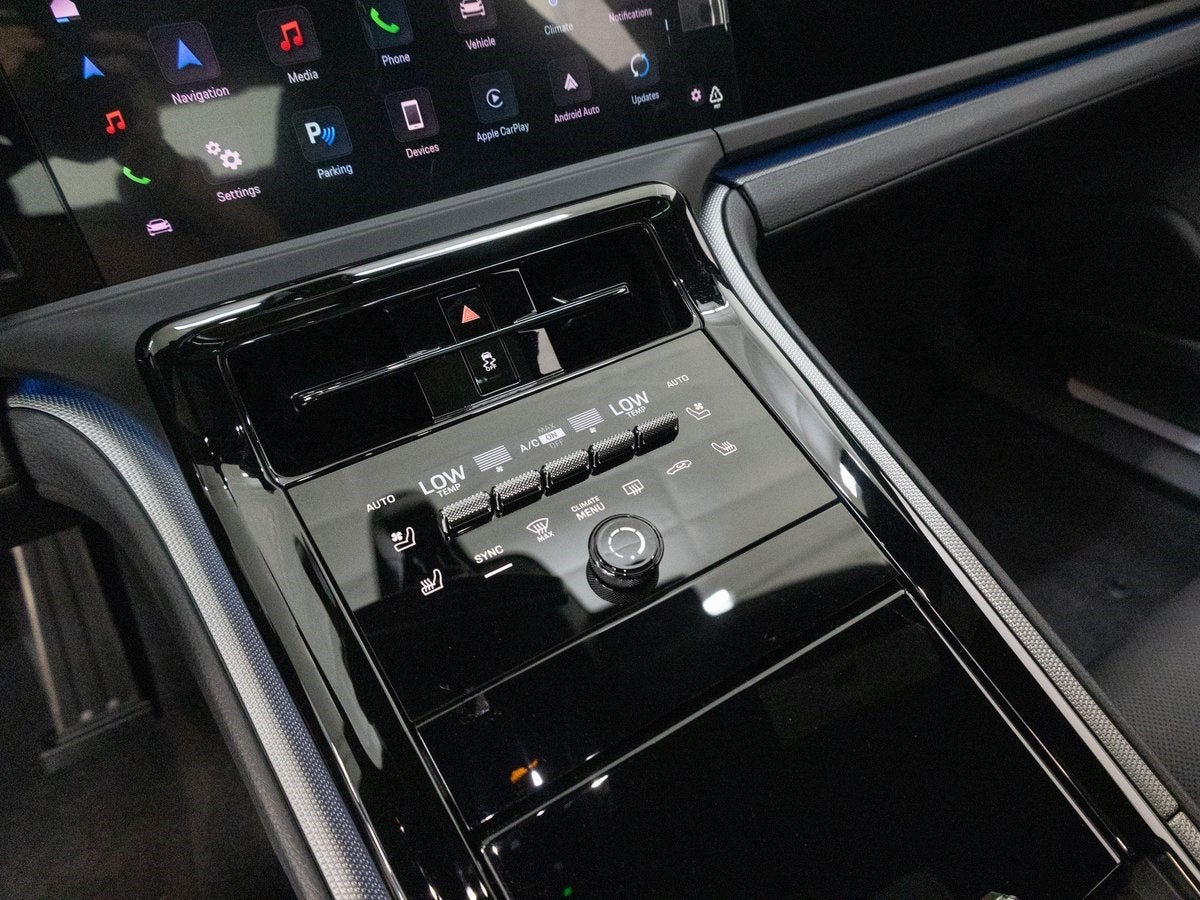 2025 Porsche Panamera 4